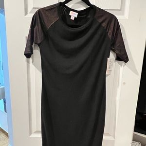 Black Body-con dress